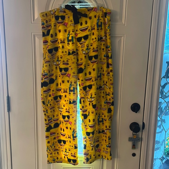 Emoji brand super soft pajama/lounge pants. Women’s L. Great condition. - Picture 2 of 3